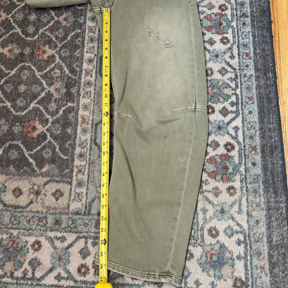 Pilcro Anthropologie The Bow Green Boyfriend Curved Jeans